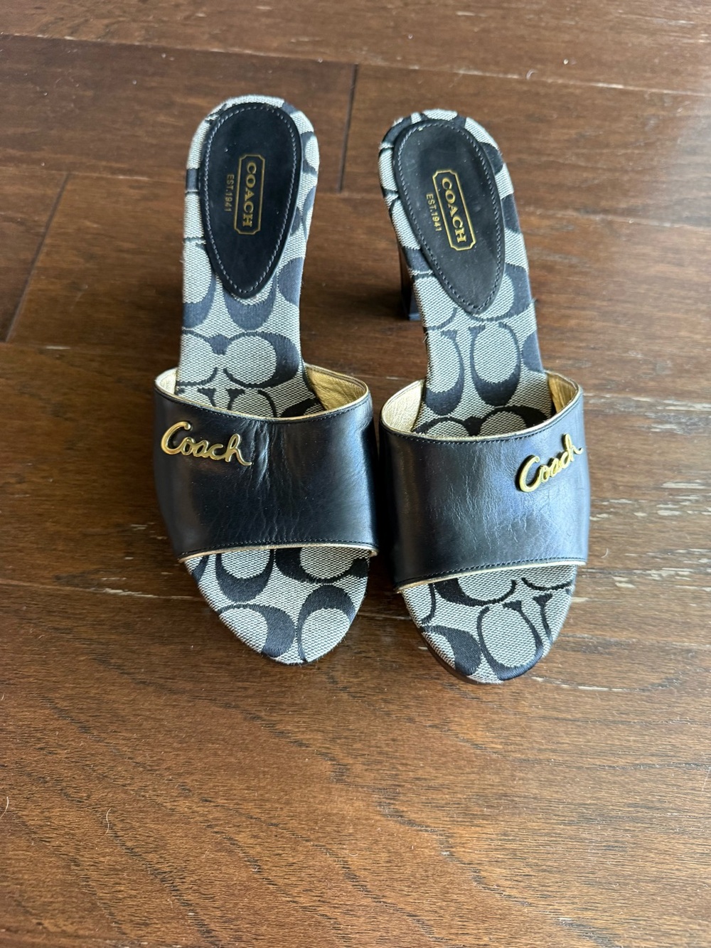Coach Shoes Kathie BLACK /Gold Leather Signature Logo US 8.5